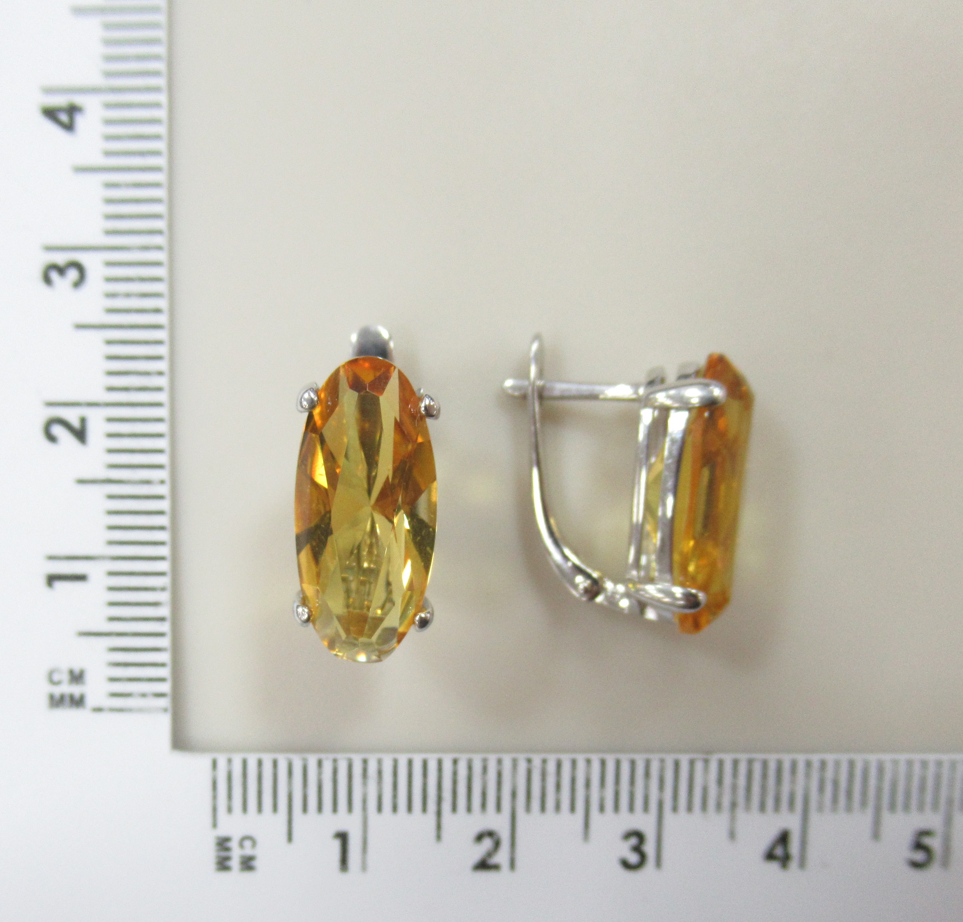 Серебряные серьги с цитринами
